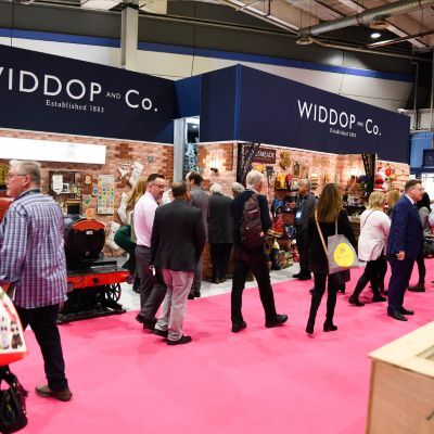 Widdop spring fair shows