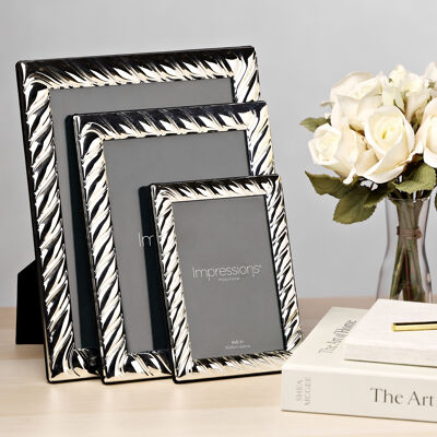 Impressions Frames