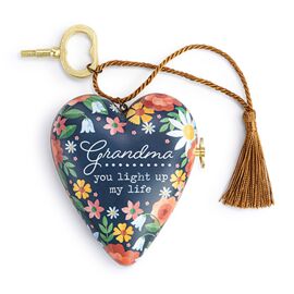 **MULTI 2** Demdaco Art Hearts Grandma Musical Art Heart