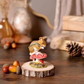 Treasured Trinkets - Mouse on Toadstool