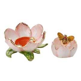 Treasured Trinkets - Roselily