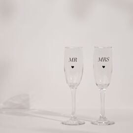 Amore Champagne Flutes Set of 2 - Mr & Mrs