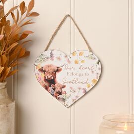 **MULTI 6** Country Living Highland Cow Heart Shaped Plaque12cm "Our Heart Belongs to Scotland"