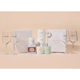 Confetti Set of 2 Wine Glasses - Mr & Mrs
