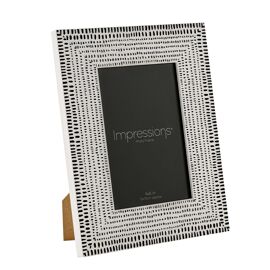 Impressions Black & White Photo Frame 4" x 6"