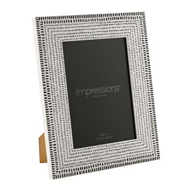 Impressions Black & White Photo Frame 5" x 7"