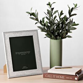 Impressions Black & White Photo Frame 8" x 10"