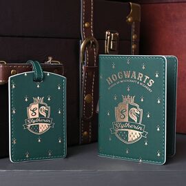 Warner Bros Harry Potter Alumni Passport Holder & Luggage Tag - Slytherin
