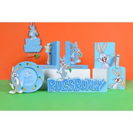 Warner Bros Looney Tunes Bugs Bunny MDF Plaque With Hanging Carrot - 15cm