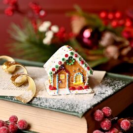 Christmas Treasured Trinkets - Gingerbread House