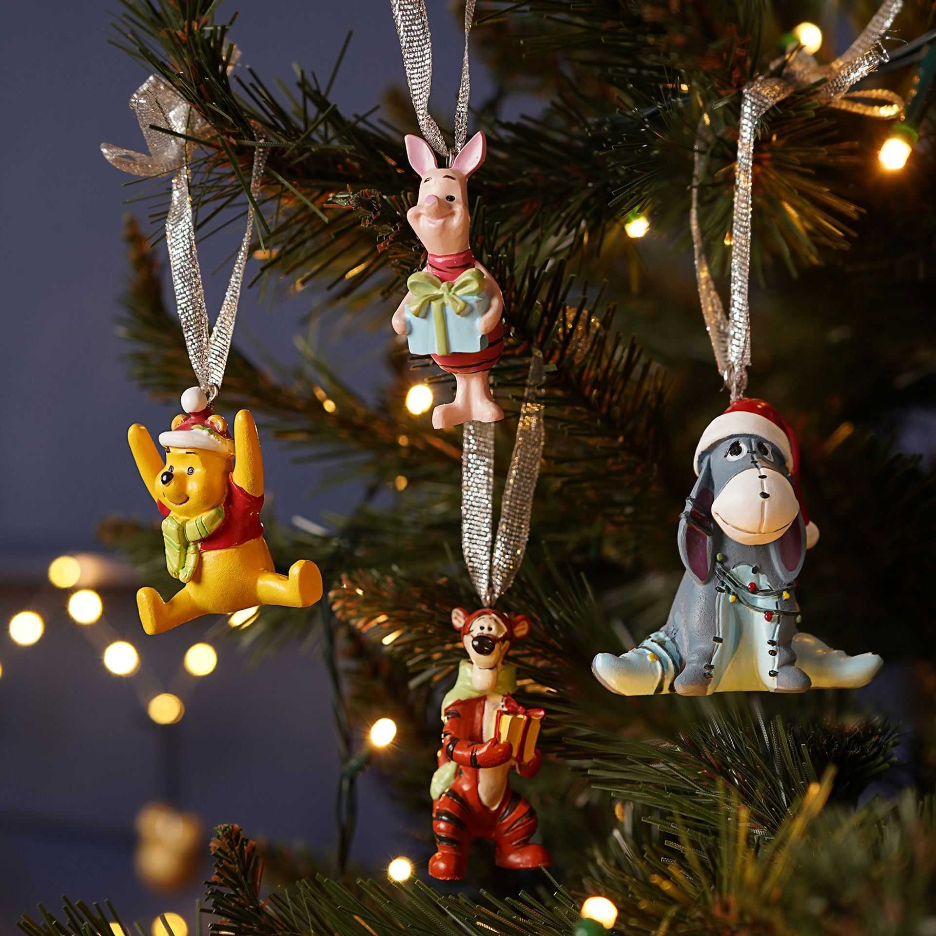 Disney Set of 4 Winnie The Pooh Resin Hanging Decorations | Widdop